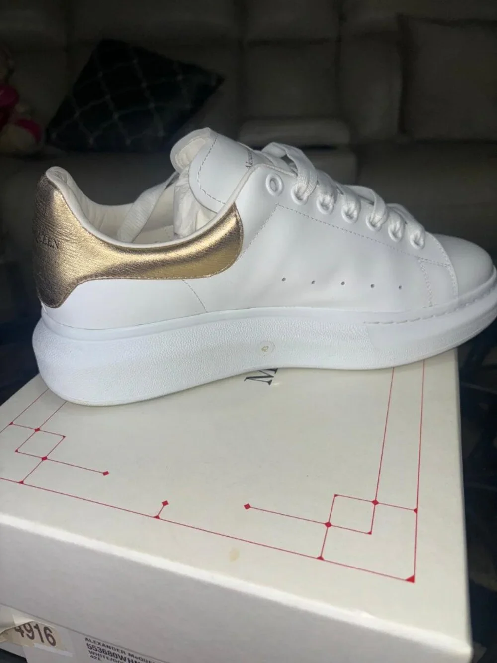 Alexander McQueen Oversized Sneakers White/Gold Leather Low Top Men’s Size EU 4
